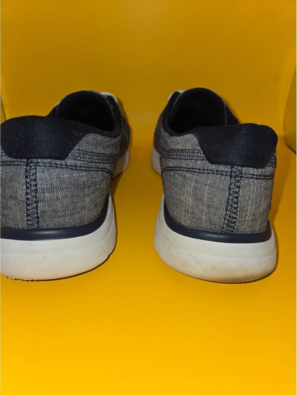 Skechers On-The-GO Men's Navy Denim Canvas Loafers / Boat Shoes (Size 8.5)